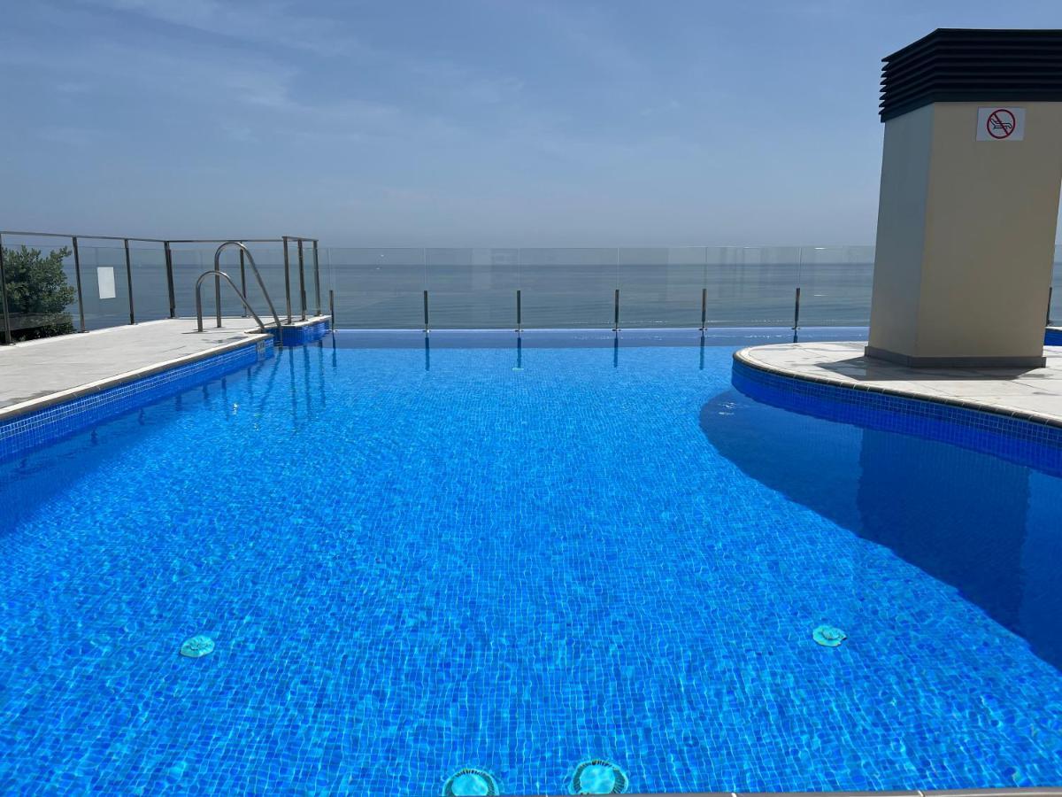 Breathtaking Sea View Apartment Естепона Екстериор снимка