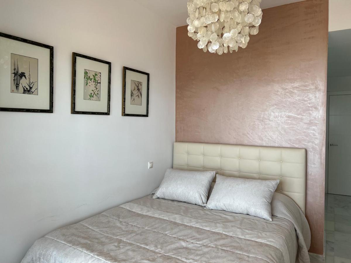 Breathtaking Sea View Apartment Естепона Екстериор снимка